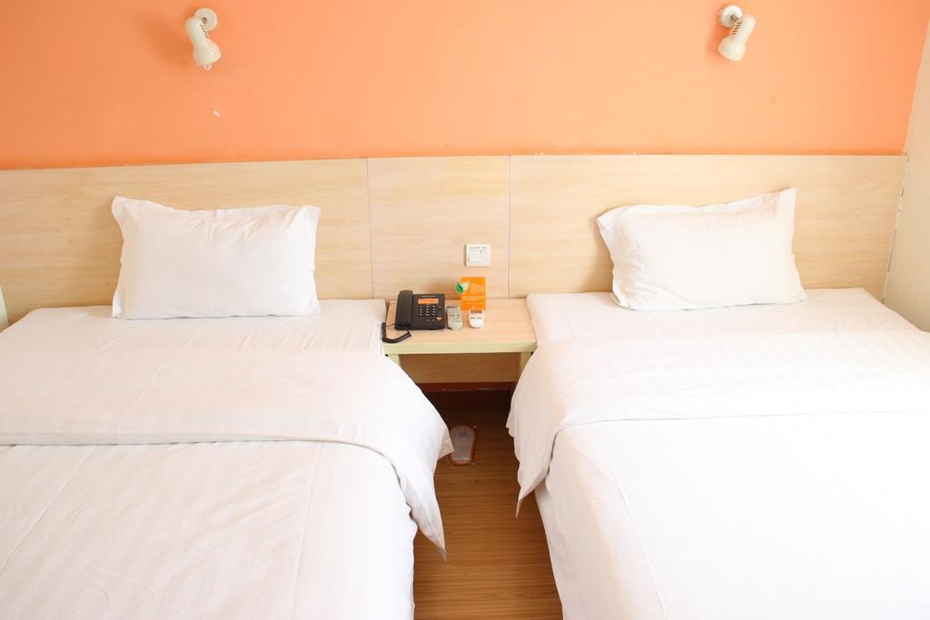 7Days Premium Nanchang Railway Station Bagian luar foto